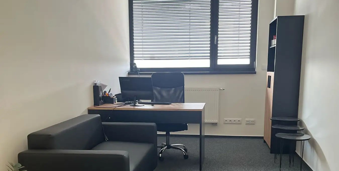 Pronájem prostor: Pronájem kanceláře 14 m²